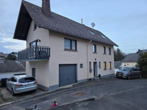 Nürburgring 2 Zimmer mit Küche und Bad